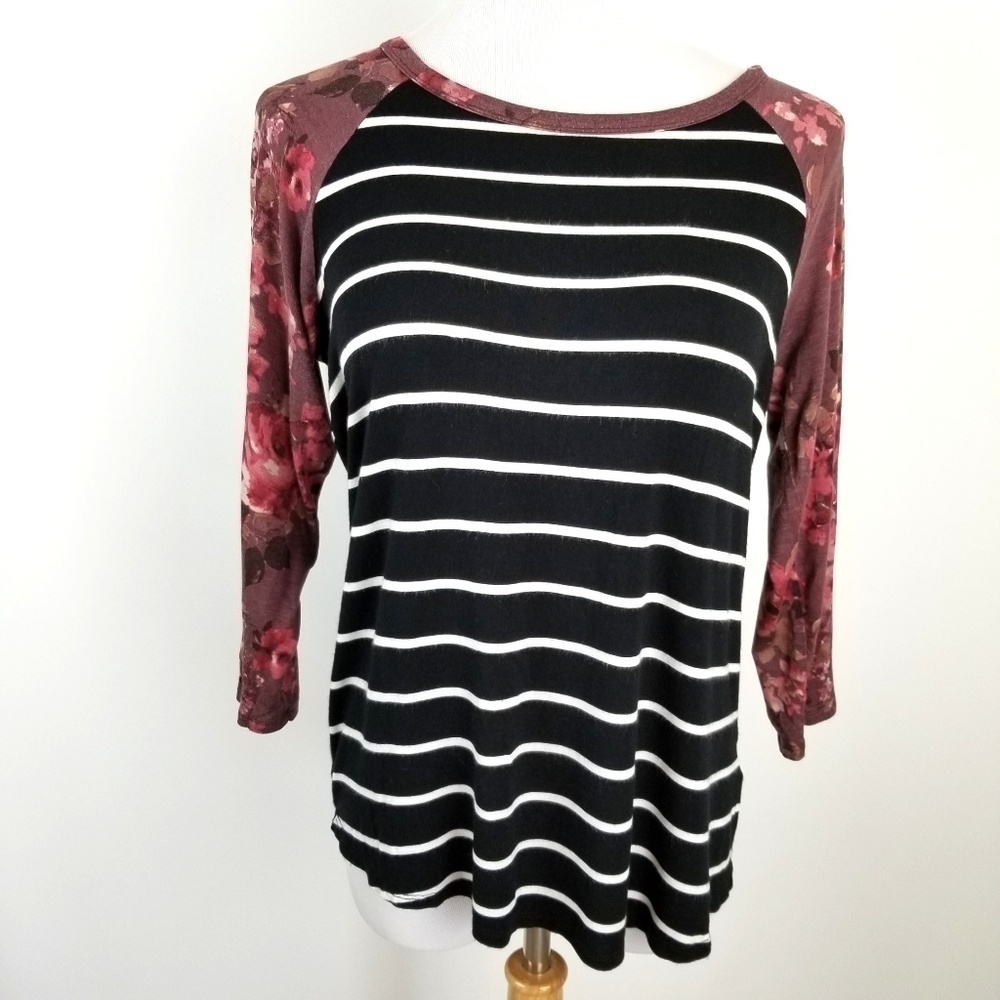 Maurices 24/7 striped shirt, sz M